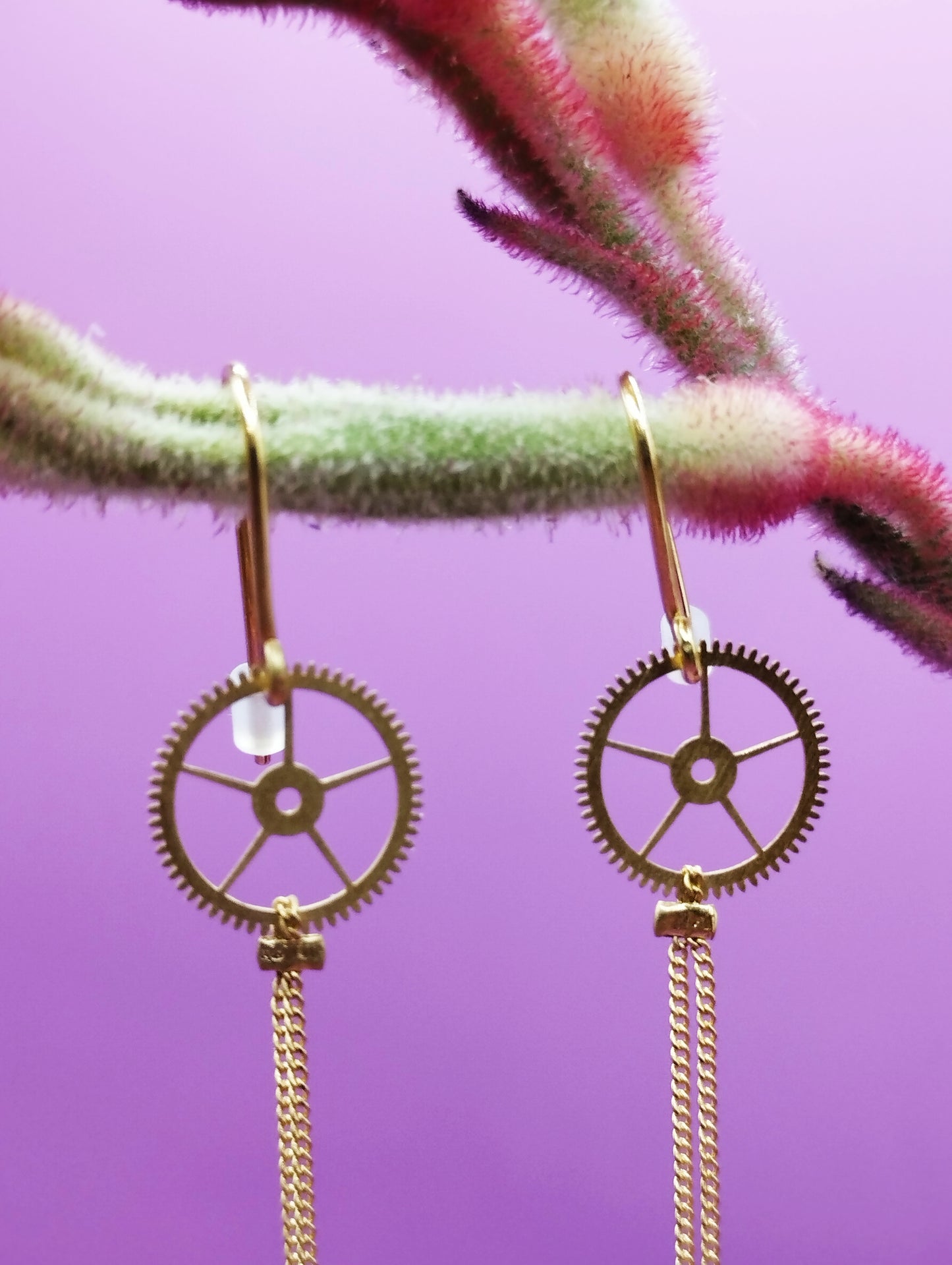 時を刻むピアス