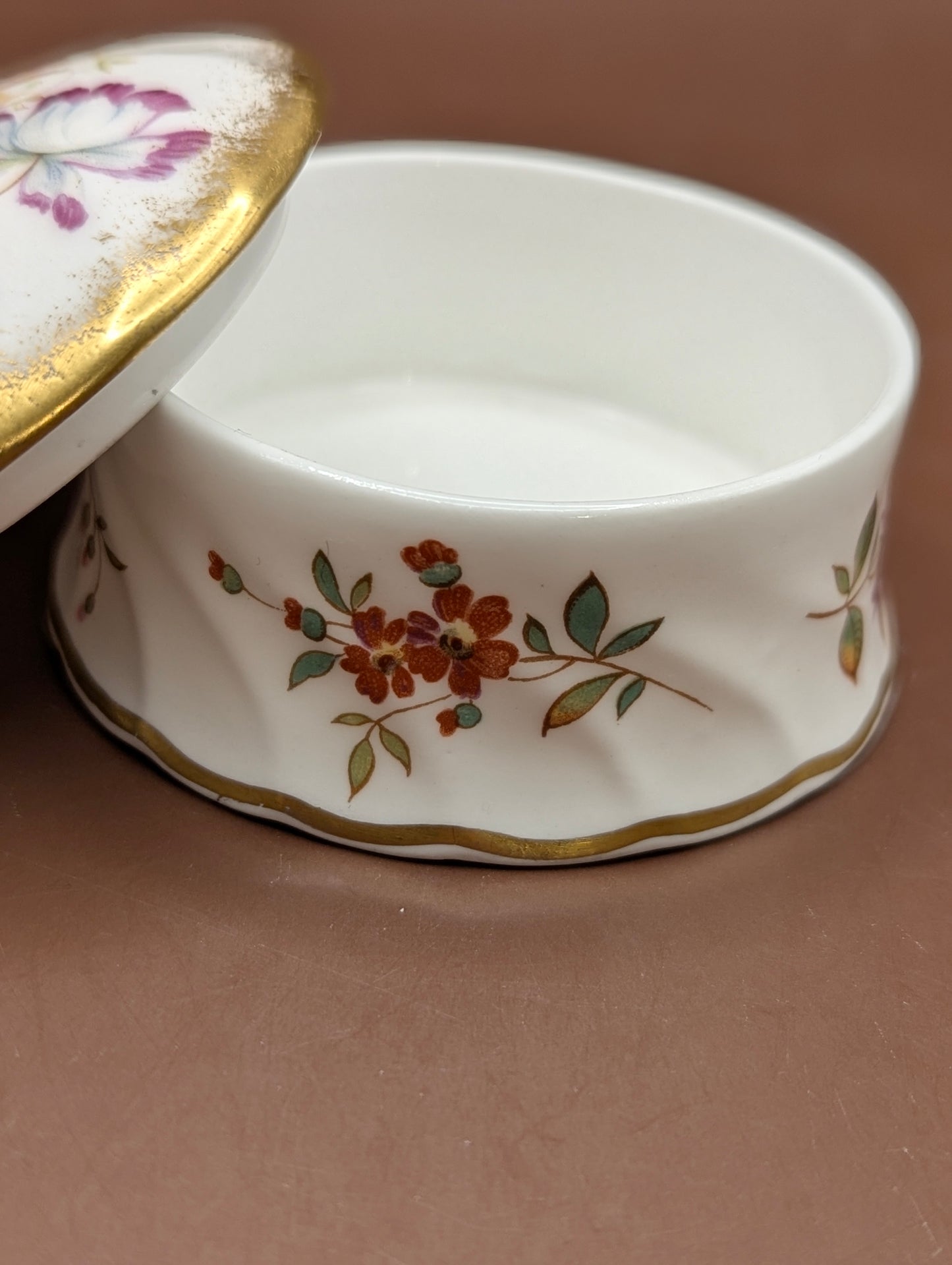 ハマースレイ社の花柄小物入れ | イギリスアンティーク陶磁器 | 一点物