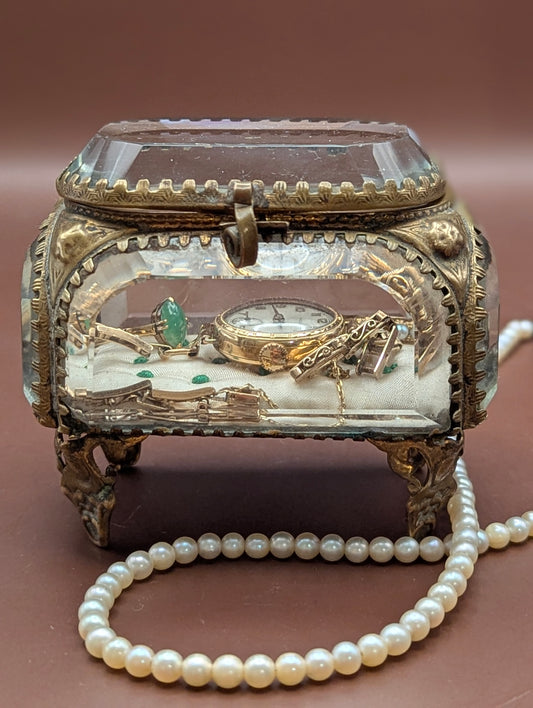 19世紀末のジュエリーボックス | ガラス製・刺繍中敷き | シャトゥーの蚤の市